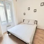 Charmant Appartement Proche De La Tour Eiffel